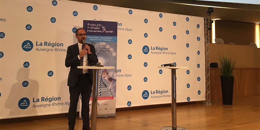 LeemFrance's tweet photo. [Forum 1er emploi des Industries de Santé de Lyon] : Pierre Bérat @pberat, conseiller municipal, prend la parole lors de la plénière https://t.co/vxJNwocWe7