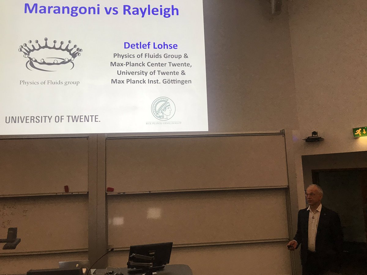 MatarLab's tweet image. A real privilege to attend Prof Detlef Lohse’s plenary at #Droplets2019. @poftwente #fluiddynamics #marangoni #flow #drops #multiphase @durham_uni @MultiphaseTPSIG @UKFluidsNetwork @ImperialChemEng