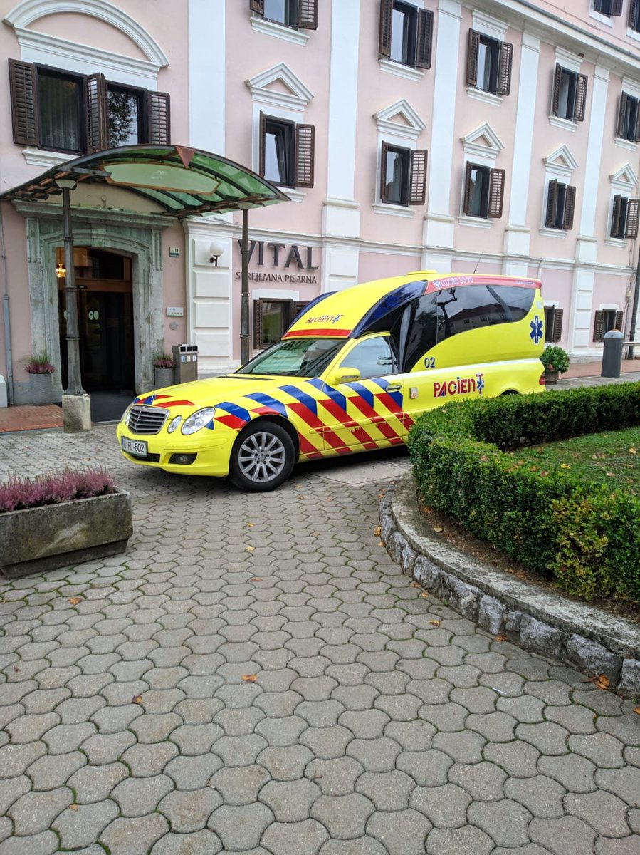 al3xts's tweet photo. Looks like your idea in Slovenia Is a reality.

#topgear
@JeremyClarkson #grandtour https://t.co/jgSv134fsw