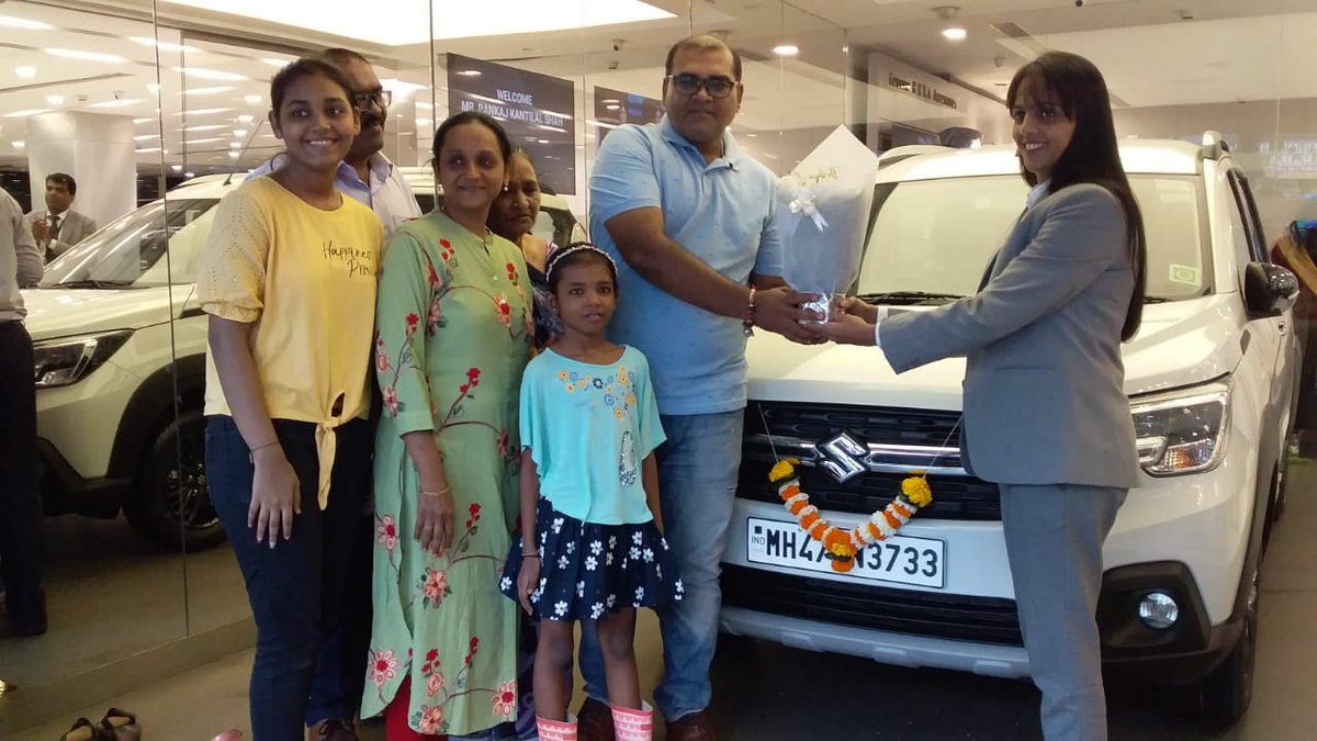nexashivamauto's tweet photo. Yayyy!! 1st #NexaXL6 Delivery from #NexaShivamAutozone Andheri Showroom.
🎉🎊Congratulations🎊🎉 Mr. Joseph for welcoming the Brand New #XL62019 🚘 in your family.
Thank You for selecting #ShivamAutozone as your preferred #Nexa dealership in Mumbai 😊
#XL6 #NEXA #CreateInspire https://t.co/xNz9rW07PG