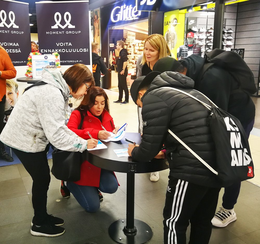 MomentGroupOy's tweet photo. Vielä pari tuntia aikaa osallistua arvontaan ja hankkia itsellesi samalla käynnillä uusi uljas työpaikka 🤩
Ständillä #26 käy melkoinen kuhina!
https://t.co/xzrDwDyFY8
#Rekry #Rekrytori #AvoimetTyöpaikat #MomentGroup https://t.co/4zbjSXIngX