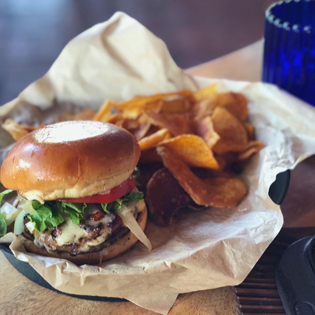 VivaVillaSA's tweet photo. Happy National Burger Day! Visit Viva Villa for our delicious Chilango Burger! 
.
.
.
 #photooftheday #picoftheday  #nomnom #sanantoniofood #sanantonioeats #sanantoniotexas #bestfoodsanantonio #satxfood #foodies #purosanantonio  #happyhour #burger #picoftheday #foodporn https://t.co/EhztuSYSDM