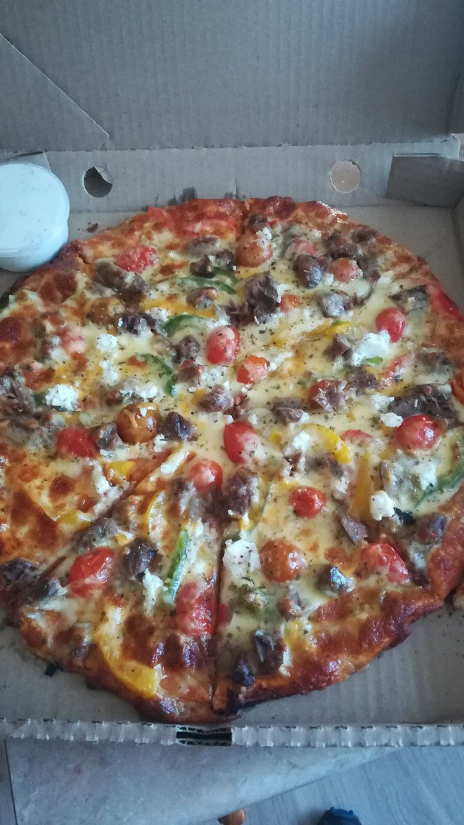 redkingwilson's tweet photo. Lamb, Garlic, Cherry Tomatoes, Feta Cheese and Mint Yoghurt... PIZZA!!  Delicious!!
#eastlondonsa #pizza #f4f #resortliving #beachresort  #explore #africa #southafrica #sunshinecoast #visitchintsa #cintsa #chintsa #coffeeshops #pizzaandcoffee https://t.co/UzdkcMin9a