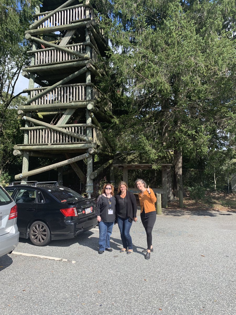 SandyFRoss's tweet photo. Team 18 at Hannah Robinson Tower @LeadershipRI #RhodeTour https://t.co/j4AEoWB2ks