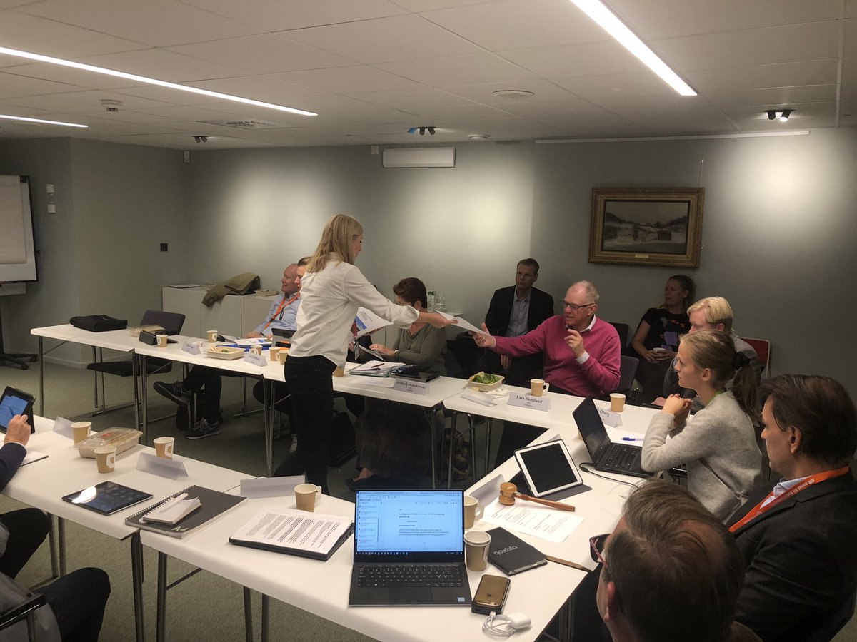 Kultur och fritidsnämndens sammanträde antar delårsrapport och förslag till budget 2020. Bland flera ärenden föredras kartläggning av idrottsanläggningar. Spännande  info!
Vi inledde med visning av Lidingös nya bibliotek i vårt nya kuturstadshus 😊