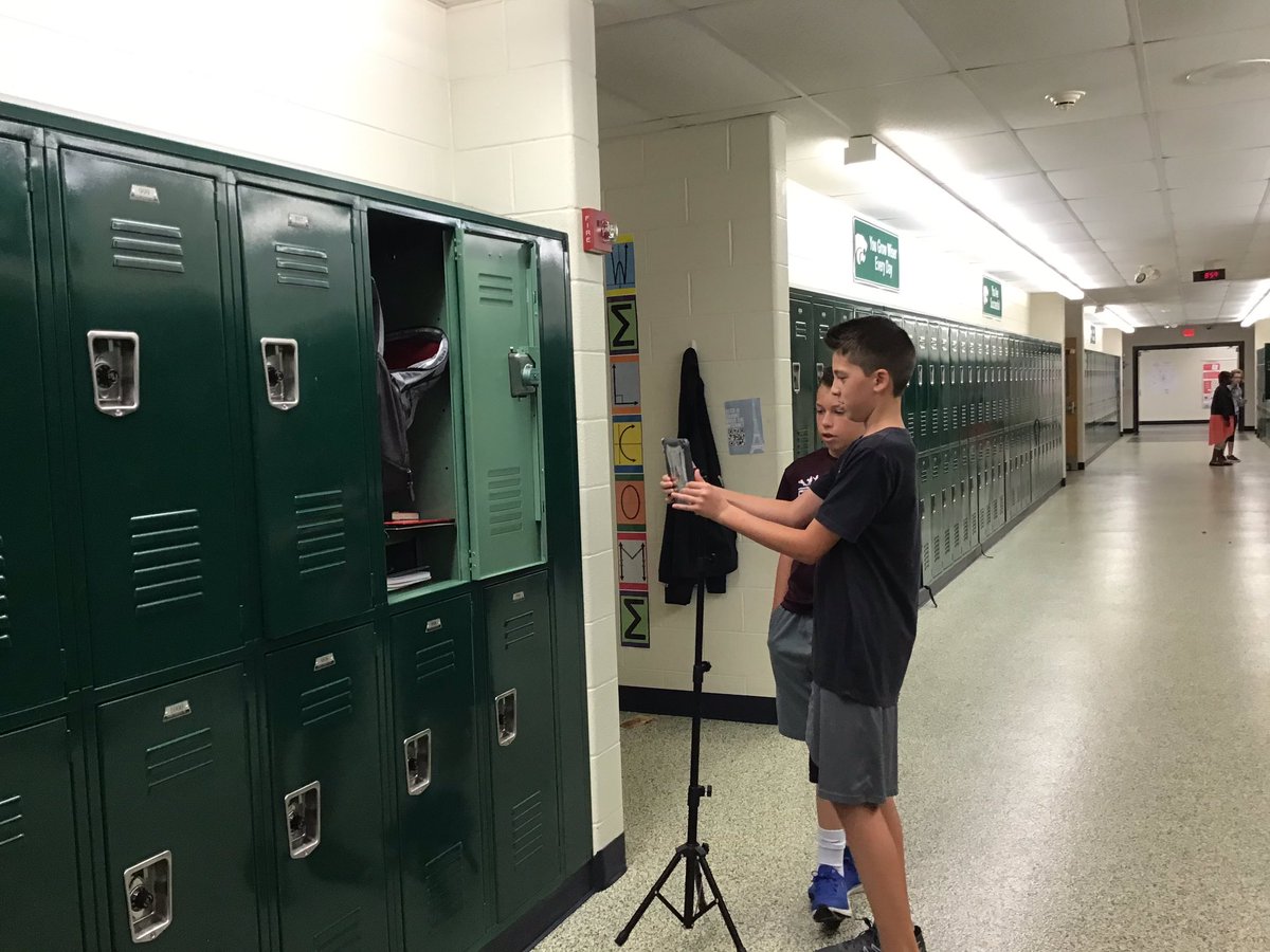 We’re starting our broadcast unit this week! Students are practicing by creating “mini” broadcasts about their pencil pouches, backpacks or lockers. They’re having an absolute blast! <a href="/CSTWildcatsMS/">ChisholmTrailMS</a> #bigchallenge13 <a href="/olatheschools/">Olathe Public Schools</a>