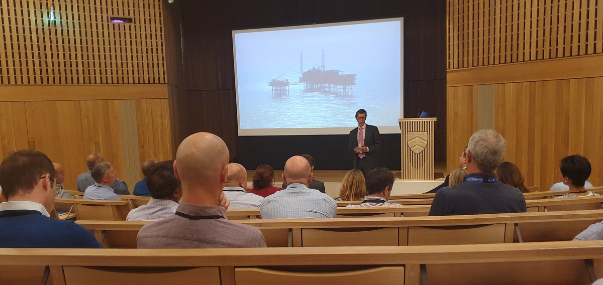 Gauged2012's tweet photo. A great start to the @ESgloballaw two day conference at Worcester college. Great #topics relating to #complacancy @H_S_E helping GB work well, #humanerror, #theblamegame from crown office chambers and #crowdsafety management. Super job!! https://t.co/eRmKHU8NHH
