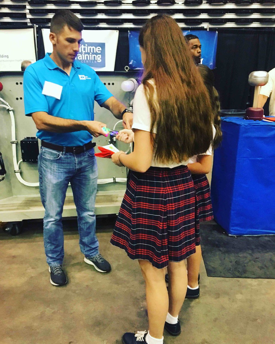 WeAreHII's tweet photo. #IngallsShipbuilding is participating in the 10th annual Southwest Alabama Workforce Development Council (#SAWDC) #WorldsOfOpportunity hands-on career exploration event targeted to eighth through twelfth graders in the #MobileAL area. #workforcedevelopment #futurepipeline https://t.co/MMlhKMUFAH