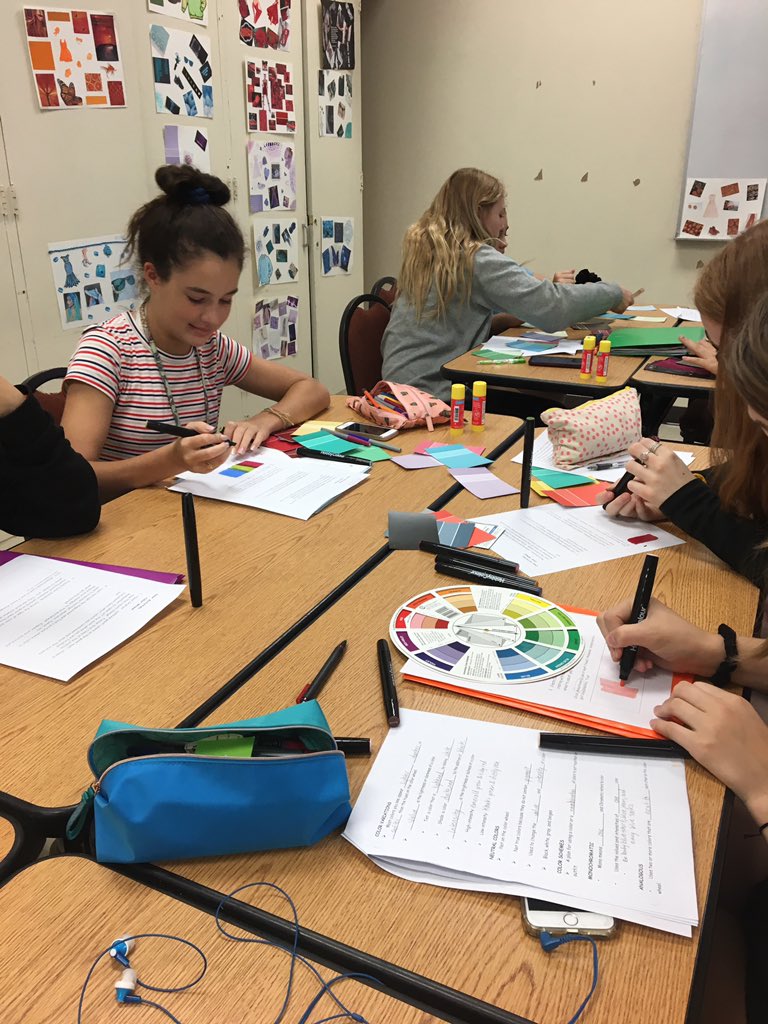 mrs_eschman's tweet photo. Fashion CLC -playing with color #d155inspire  #werclc #clc_ICW https://t.co/4LLh3RZQDf