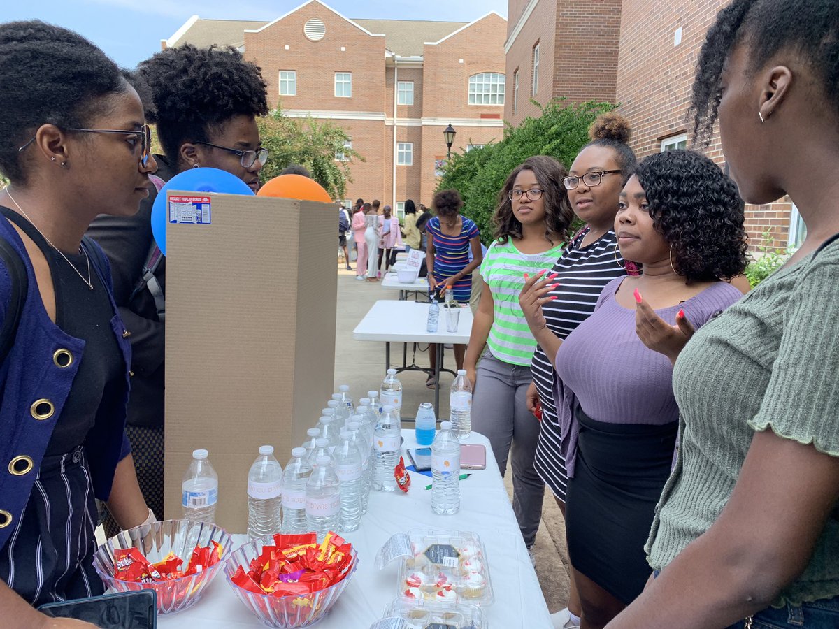 KaluLisa's tweet photo. C.U Divas provide a safe place for female students to bond and get mentored. @ClaflinUniv1869 #CUSMF19 https://t.co/kX4Fik8Q4h
