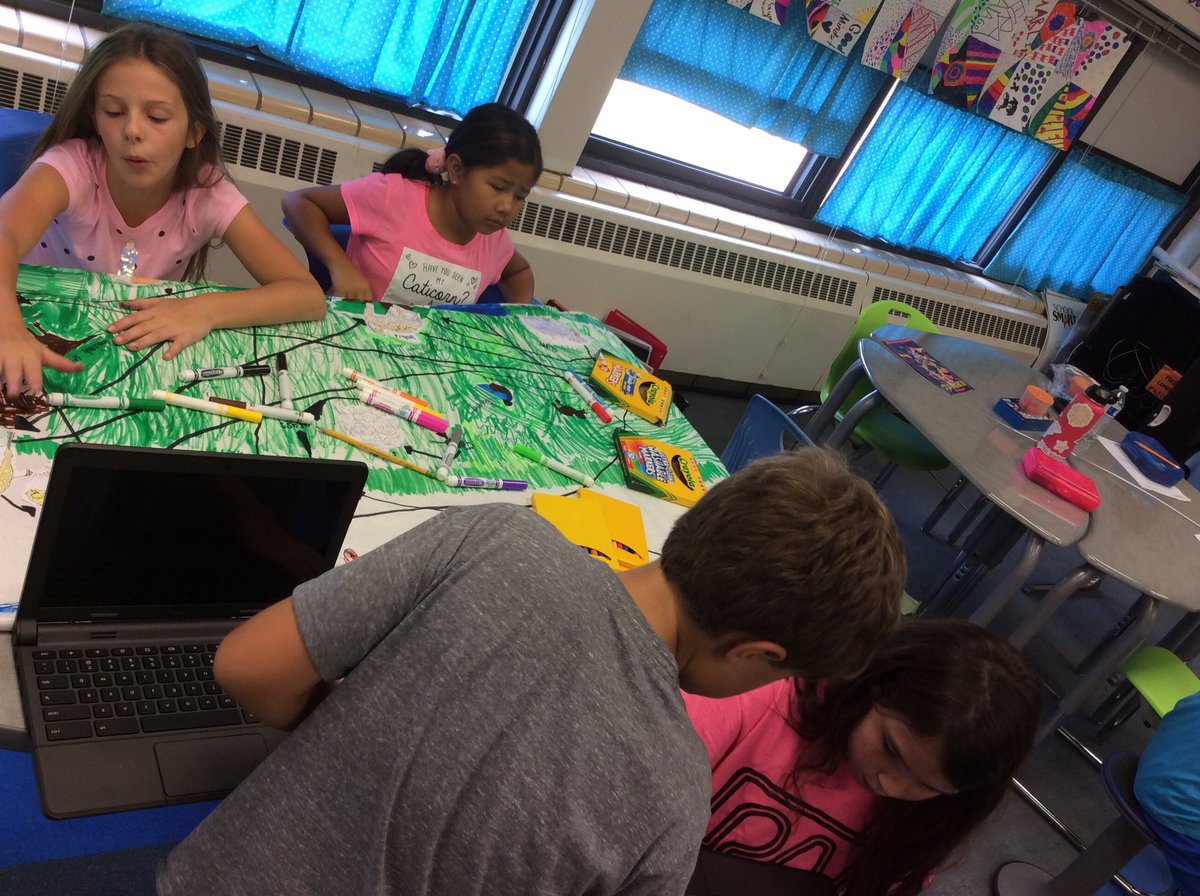 lyonslearning5's tweet photo. Collaboratively creating food webs for different ecosystems. #spdragons95 https://t.co/O215V2Cpdq