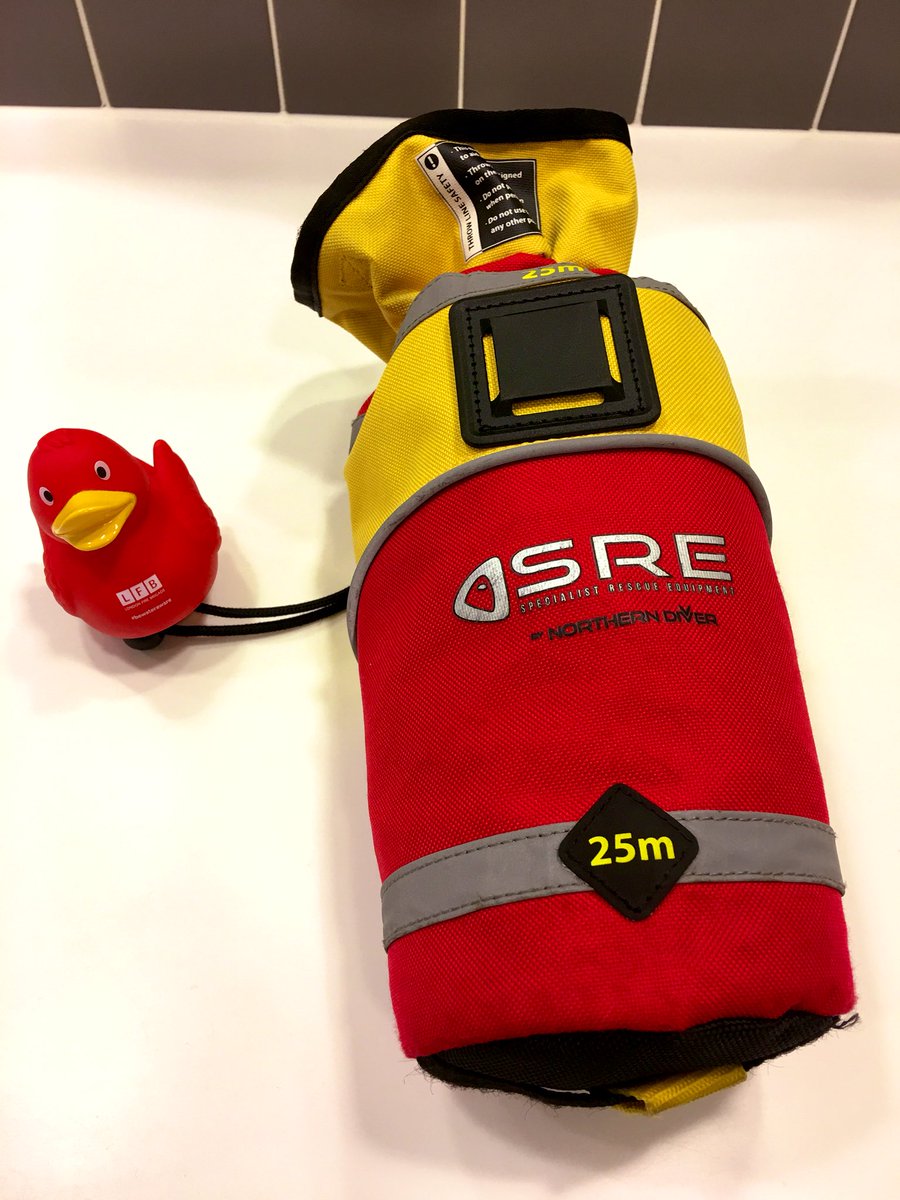 eleym01's tweet photo. Lovely sunny day to be out with the Watch doing #WaterRescue awareness training. Very beneficial and some new #skills learnt and of course competing in the #ThrowlineChallenge now just need to name our duck? @LondonFire #SwimToLive #WaterSafety #RiverThames #ThrowLine @LFBMerton https://t.co/X6WzKQqwSc