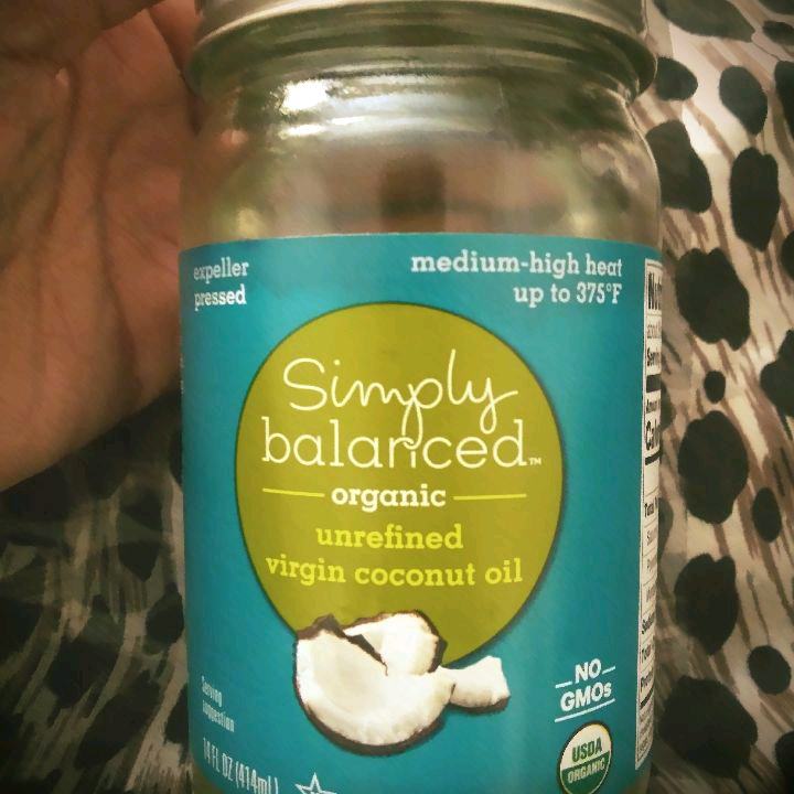 dashaycarter_'s tweet photo. ⭐⭐⭐⭐⭐⭐⭐⭐The best oil to buy! We use it on our hair & skin. I use it as a makeup remover. Heck when my son is sick I give him a spoon full to make him recover faster! @Influenster #MyInfluensterAwards #Influenster #Contest #coconutoil #targetbrand #organic #favorite https://t.co/m2RPzKE3AM