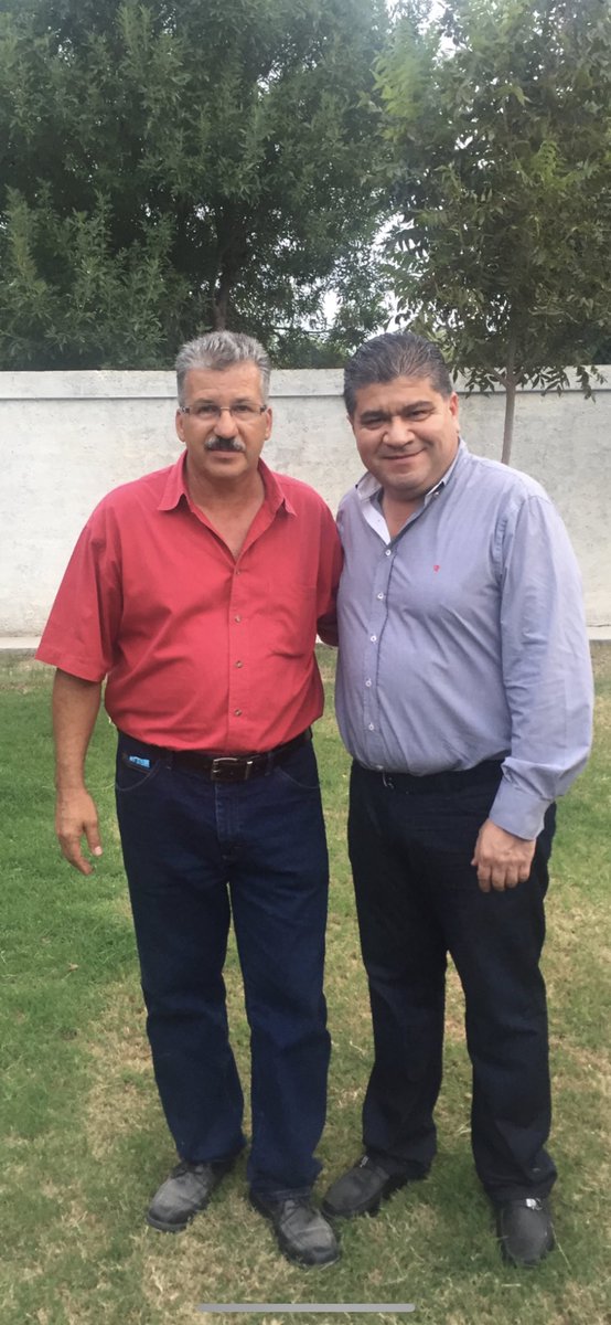 manuelalanis201's tweet photo. Muchas Felicidades Señor Gobernador @mrikelme que la pase muy bien en compañía de sus seres queridos!!! https://t.co/DGB3DtZ41c