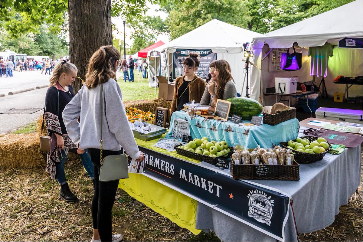 We're excited to have the Garfield Park Farmers Market back on-site this year, offering fresh fruits and veggies, cookies, energy bites, kombucha + more – all from local farmers and vendors! <a href="/GarfieldParkMkt/">GPFM</a> 

Info: holleronthehill.com/experience/