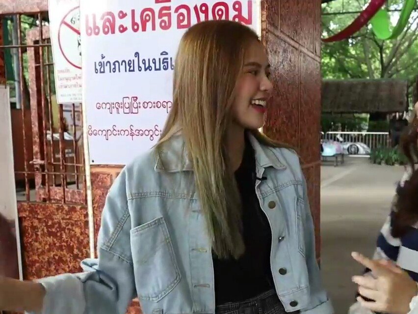 SuphaluckI's tweet photo. ไอเท็มคู่ป่ะเธอ ชื้อมาคู่กันไรงี้ 😊😊
(((( 🌚🌚 ))))

#น้ำหนึ่งเนย https://t.co/0lHRMXowCW