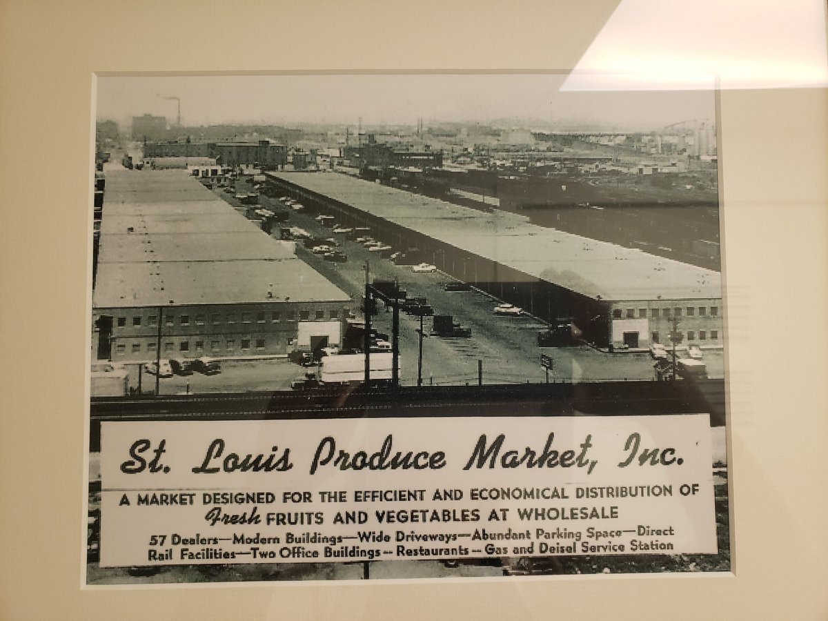 39NorthSTL's tweet image. Tour of St. Louis Produce Row with @WTCSTL and @TheInBIA #sgtech #agcoast @bySeanMullins
