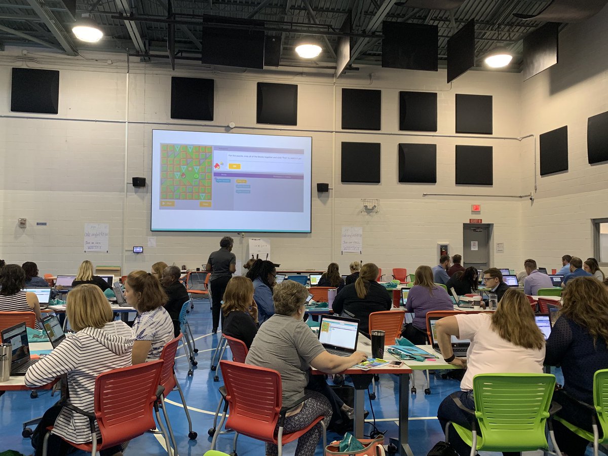 Dr_DanielleW's tweet image. Teachers are experiencing coding! #JCPSCODES #WeAreJCPS #TeachCode