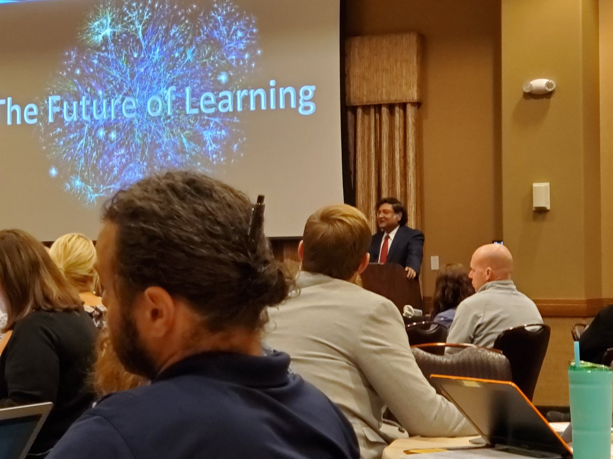 Akron3T's tweet image. Feel like we are meeting a ROCK star! @Sugatam @StartSOLE @akronschools #futurefierce #thefutureoflearning