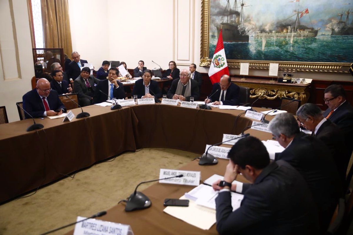 ComEconomiaPeru's tweet photo. Superintendenta de Banca, Seguros y AFP, Sra. Socorro Heysen Zegarra, informa sobre la función de control de las empresas bancarias, de seguros, de administración de fondos de pensiones, de las demás que reciben depósitos del público o similares que determine la ley.
@SBSPERU https://t.co/nOCAsP214a