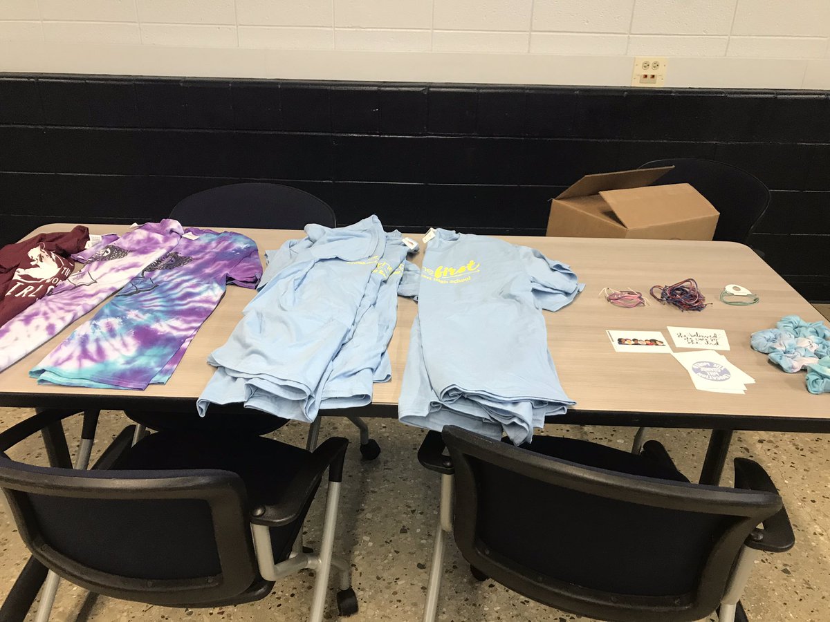 Emily Paprocki tweet media