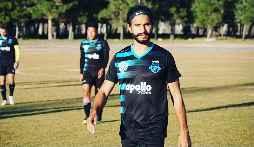 atletix's tweet photo. #ArashpreetSingh made @realkashmirfc his new home. Best wishes for the season paaji!
...
#atletixstar #atletixed #newsigning #transferalert #transferupdate #snowleopards #therealkashmir #indianfootball #atletixglobalsports https://t.co/082EU5Pp6L