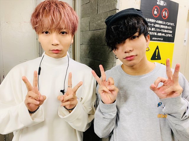 AOHA_kazuya's tweet photo. 渋谷VUENOS #Vannex みんなめっちゃ最高やったよー!
手挙げてくれて嬉しい限りやぁ!
東京もほんま好き♡
3日間今週もいい感じだわぁ!
ありがとうね!
いつも写真撮ってくれてありがとうございます。
さとしにーさん
じゅんちゃん
がっくん
今日でラストだったねーちゃん
みんなすき♡ https://t.co/J8a2btJu9c