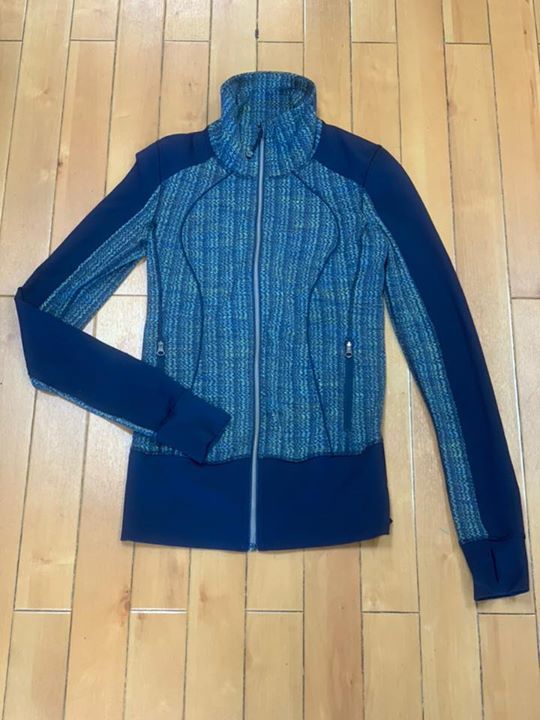 Strongsville_CM's tweet photo. Lulu Lemon size 4 $30 https://t.co/VWpjhr7OpG
