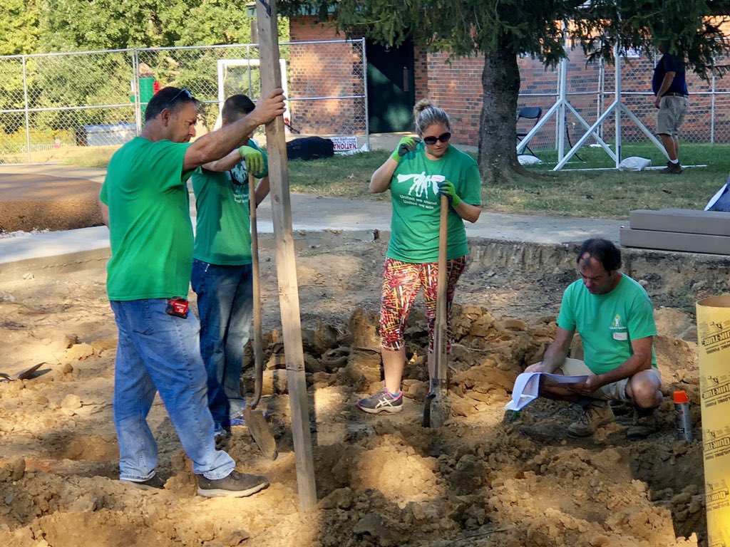 Mossotti9th's tweet photo. Photos from Shillito Park Playground’s Community Build. The build continues through Saturday! #Lexington #LexKy #SharetheLex #LFUCG #ShillitoPlaygroundBuild @LexKyParks https://t.co/zXssNfWug2