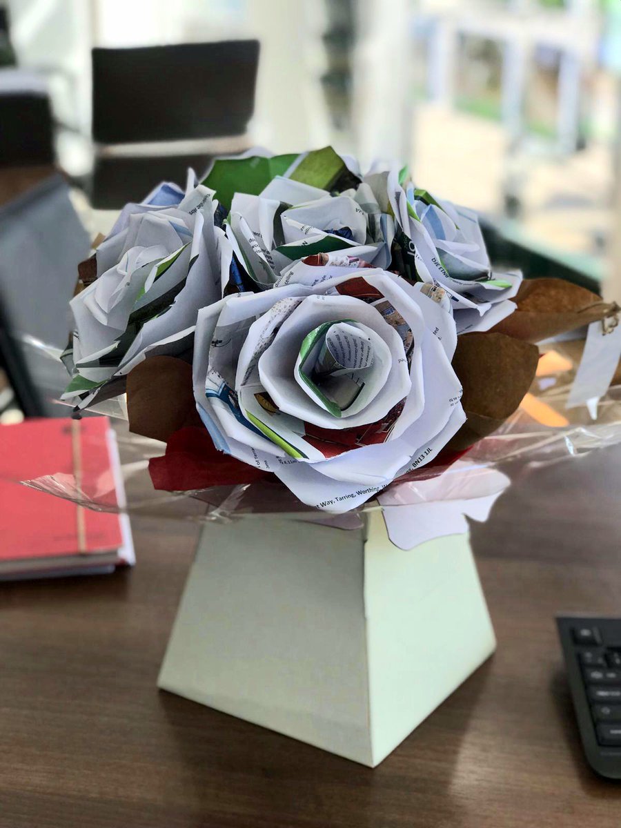 MichaelJonesEA's tweet photo. A very happy seller dropped a present off to our #Lancing sales team today...
...a bouquet of beautiful paper flowers, hand-crafted out of one of our property details! ππ
Thank you for such a thoughtful and unique gift! π #WhoDoesntLoveFlowers #LancingProperty #HappySeller https://t.co/AYe84czpyo