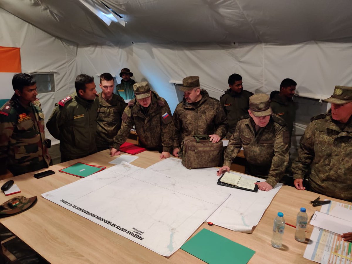 adgpi's tweet image. Ex #Tsentr2019
#SharingBestPractices

Joint planning and brainstorming amongst contingents are going on to calibrate &amp;amp; evolve interoperability through joint planning and sharing best practices.

#Interoperability
#Synergy
#Cooperation