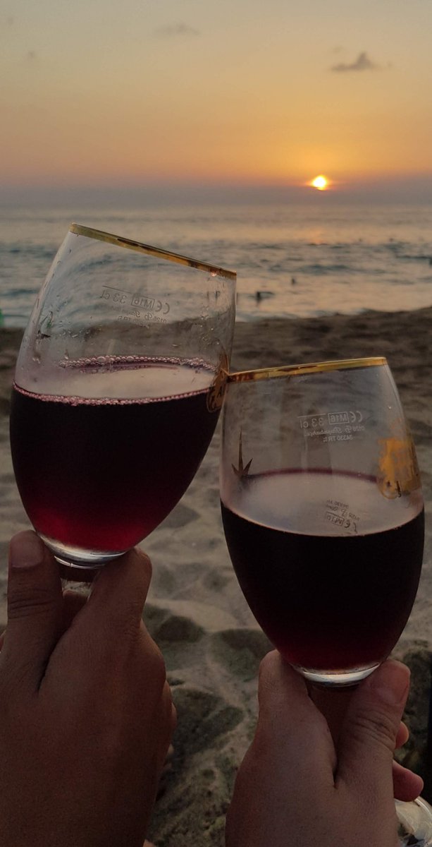 NextToGo_Travel's tweet photo. ¿Y qué tal una cita romántica aquí? 🍷🌅💞

📍 Playa San Pancho, Nayarit 🇲🇽

#NextToGo_Travel ✈ https://t.co/2jQfh2aCqf