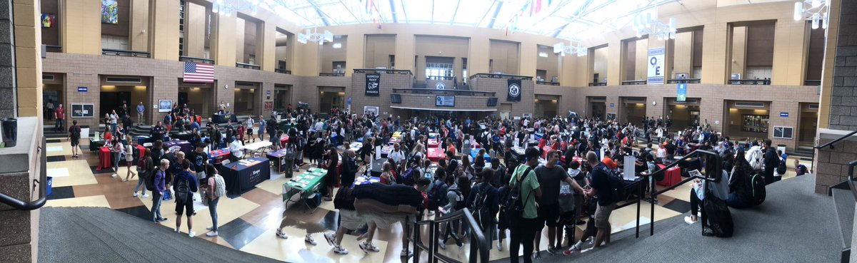 OE_Student_Serv's tweet photo. Senior College Fair and Student Services resource presentations are underway!!  Ask your senior about it tonight 😀 https://t.co/yiPmbXp8fC