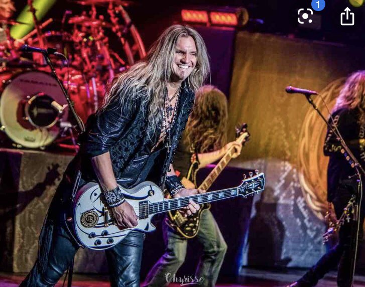 WSnakewoman's tweet photo. Get ready to rock with Whitesnake Curitiba, Brazil! Rock AO Vivo at Pedreira Paulo Leminski! #Whitesnake #HotSnakeBoys in town #MakeSomeF@ckinNoise #FleshAndBloodTour โค๏ธ๐๐๐ธ๐ฅ๐คโ๏ธ๐ https://t.co/AnfUMqD6Ul