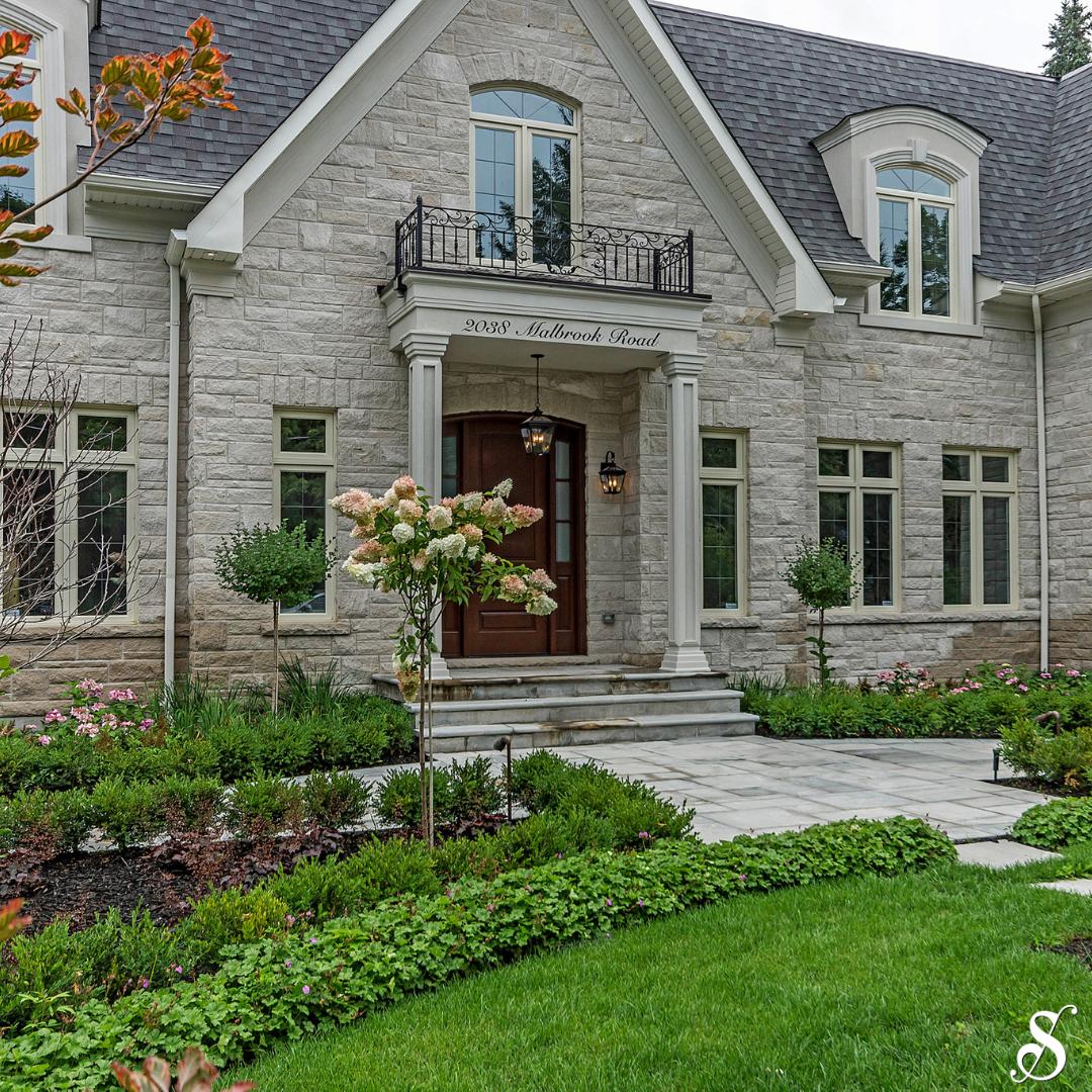 HomesSilverado's tweet photo. Welcome to our Malbrook, Oakville project! This gorgeous family home is full of amazing design features, see for yourself! #malbrook #oakville #luxuryhomes #Customhome #luxurycustomhome #luxurycustomhometoronto #torontocontractors #torontoluxurydeveloper #luxurydeveloper https://t.co/ZhwurZgVQ0