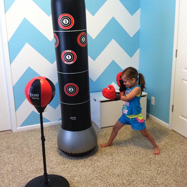 PureFunKids's tweet image. Check out this future little MMA star!! 💪👊🥰 

Shop all of our awesome Pure Boxing Items Here &amp;gt; bit.ly/2gVaXnH 
#mma #littleboxer #pureboxing