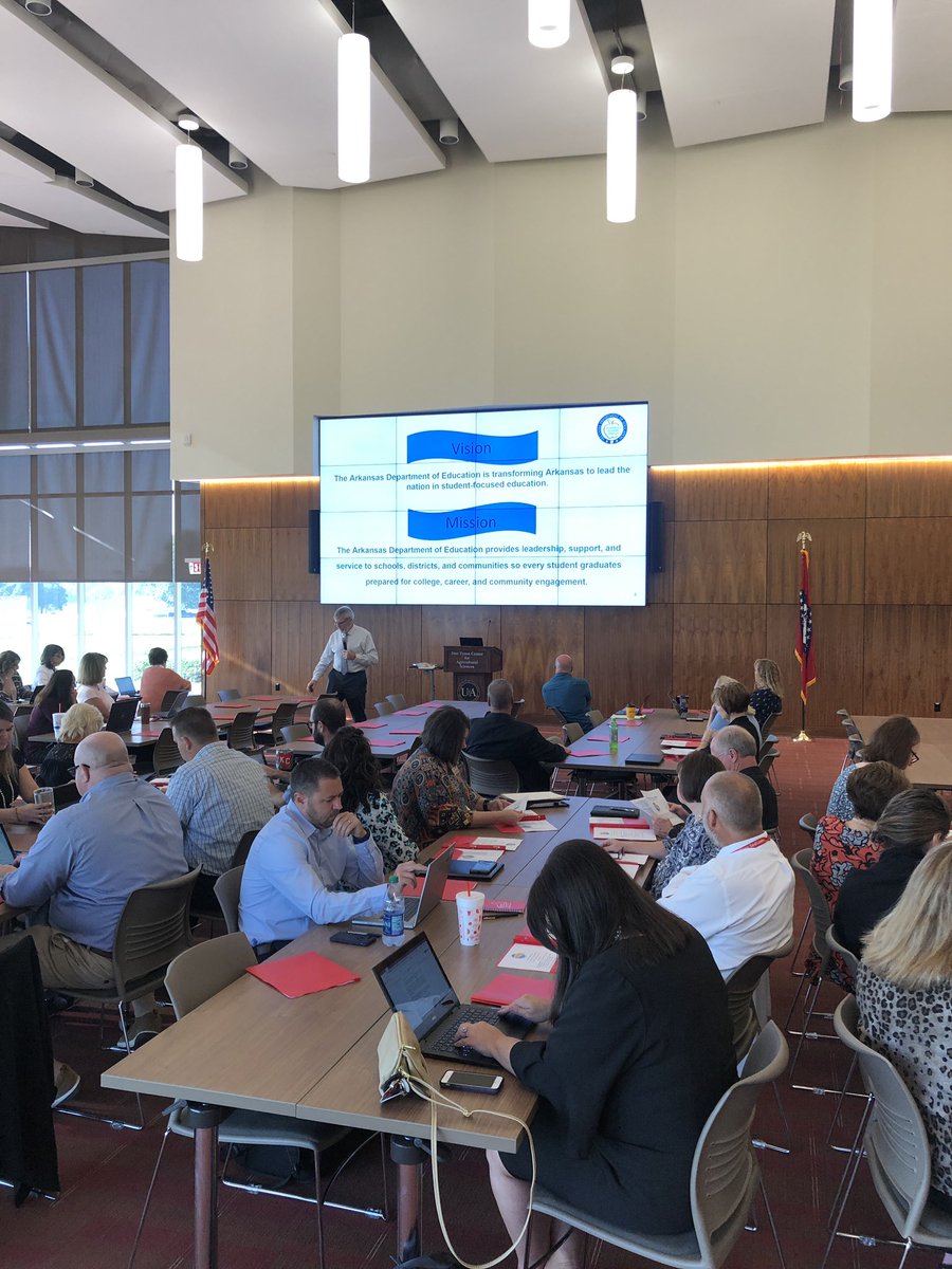 It’s a great start for LEADS 2.0 professional learning this morning. Thank you <a href="/Klmorledge/">Kathy Morledge</a> and Dr. Bengston for your commitment to our schools. <a href="/effect_ar/">EdEffectAR</a> <a href="/uacoehp/">UA COEHP</a>