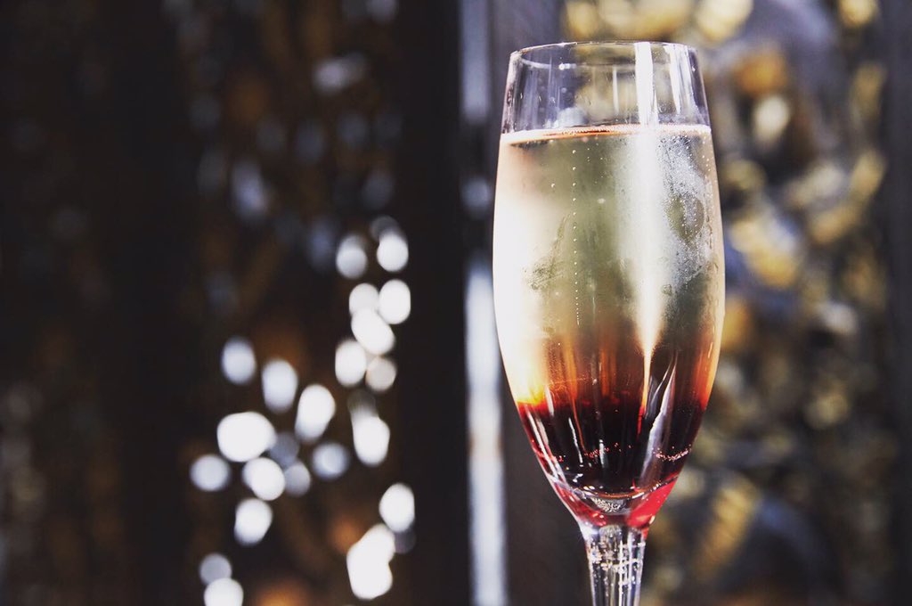 Trude8011's tweet photo. Kir Royal 👑 
#champagne #dekuyper de cassis 
A classic, refreshing, sparkling #cocktails #bar #trude 
OPENING HOURS :
Wednesday4.00pm - 12.30am
Thursday4.00pm - 2.30am
Friday4.00pm - 2.30am
Saturday4.00pm - 2.30am
Sunday12.00pm - 12.30am

#trudebarclubandrestaurant #drinks https://t.co/K1T9y75rAb