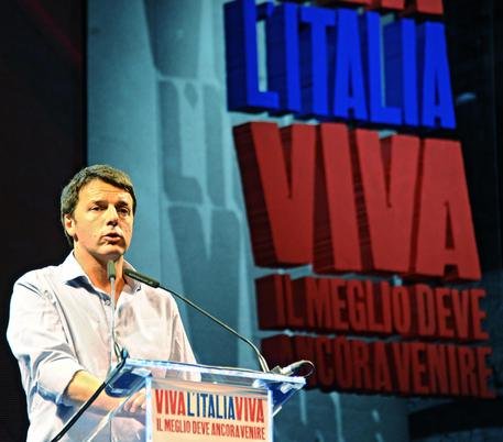 NazionalP's tweet photo. Questo #Ceffo dice che @ItaliaViva_ sarà un movimento allegro e moderno.
In realtà è tutto #Trasformismo alla ennesima potenza.
in gioco sono le 600 nomine dei #BoiardidiStato
Nel 2022 l'elezione del capo dello stato.
I cittadini sono #inesistenti
@Agenzia_Ansa https://t.co/qoeIgnnmBt