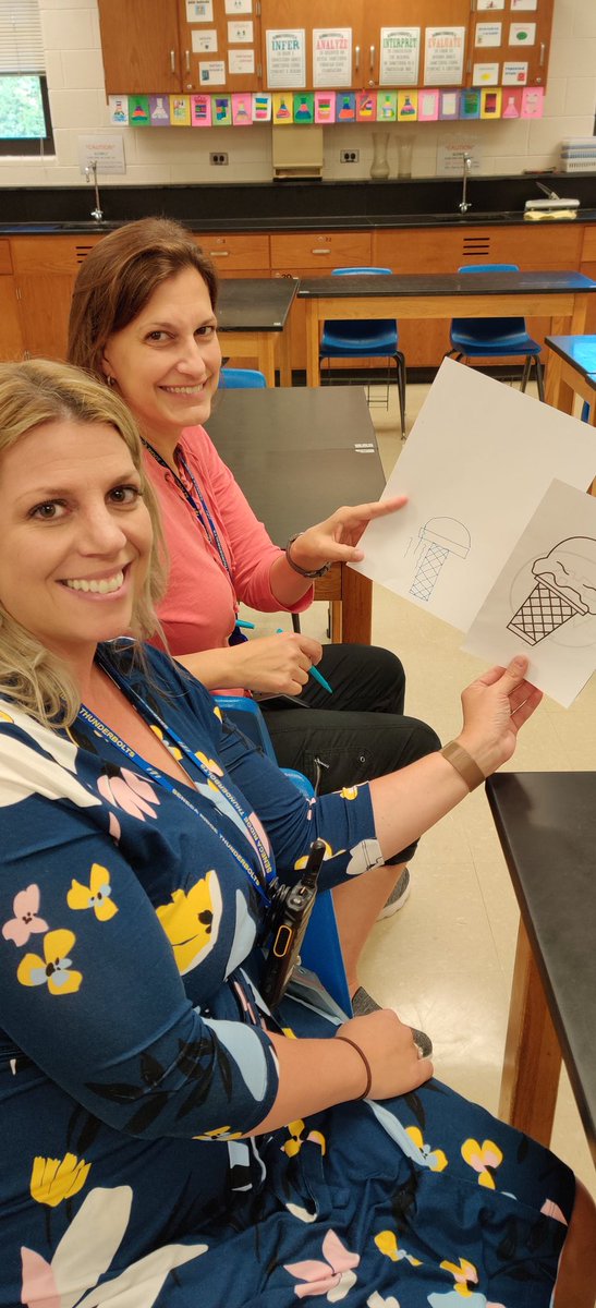 SRMTechTweets's tweet photo. 6th grade science CLT exploring unplugged coding. @csforlcps @SharonBrandon21 https://t.co/rquDj2KypJ