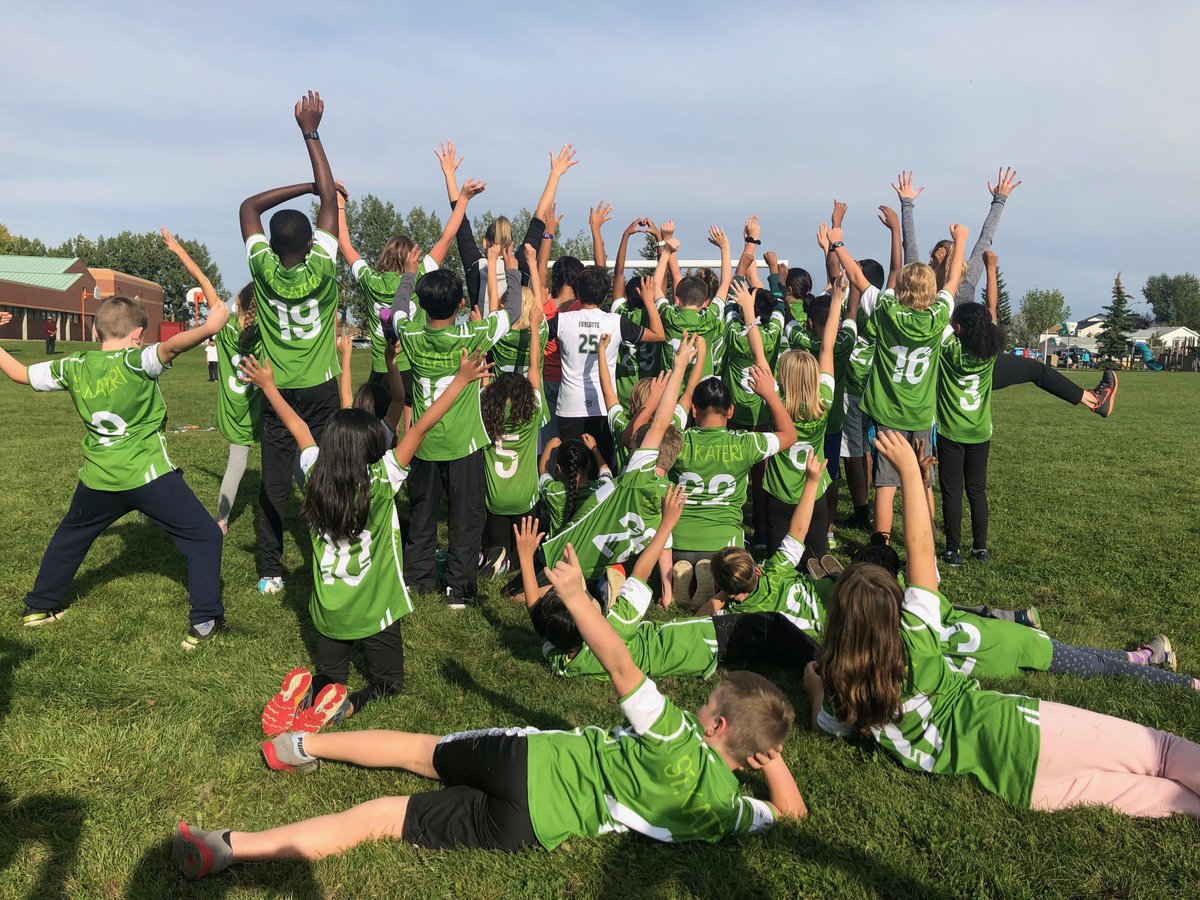 StKateriECSD's tweet photo. We are so proud of our running club students who were resilient, positive and supported each other during the entire day. #ecsdfaithinspires
#ecsd
#abed https://t.co/4H8uwDO93u