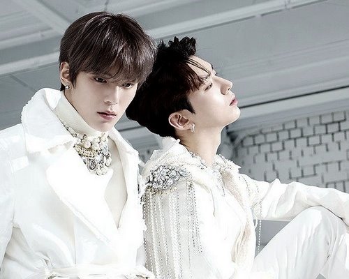 ratedtopki's tweet photo. “I warned you if you got any closer, I'd devour you."

— kihyuk, Werewolf AU https://t.co/YFudQxa9Ev