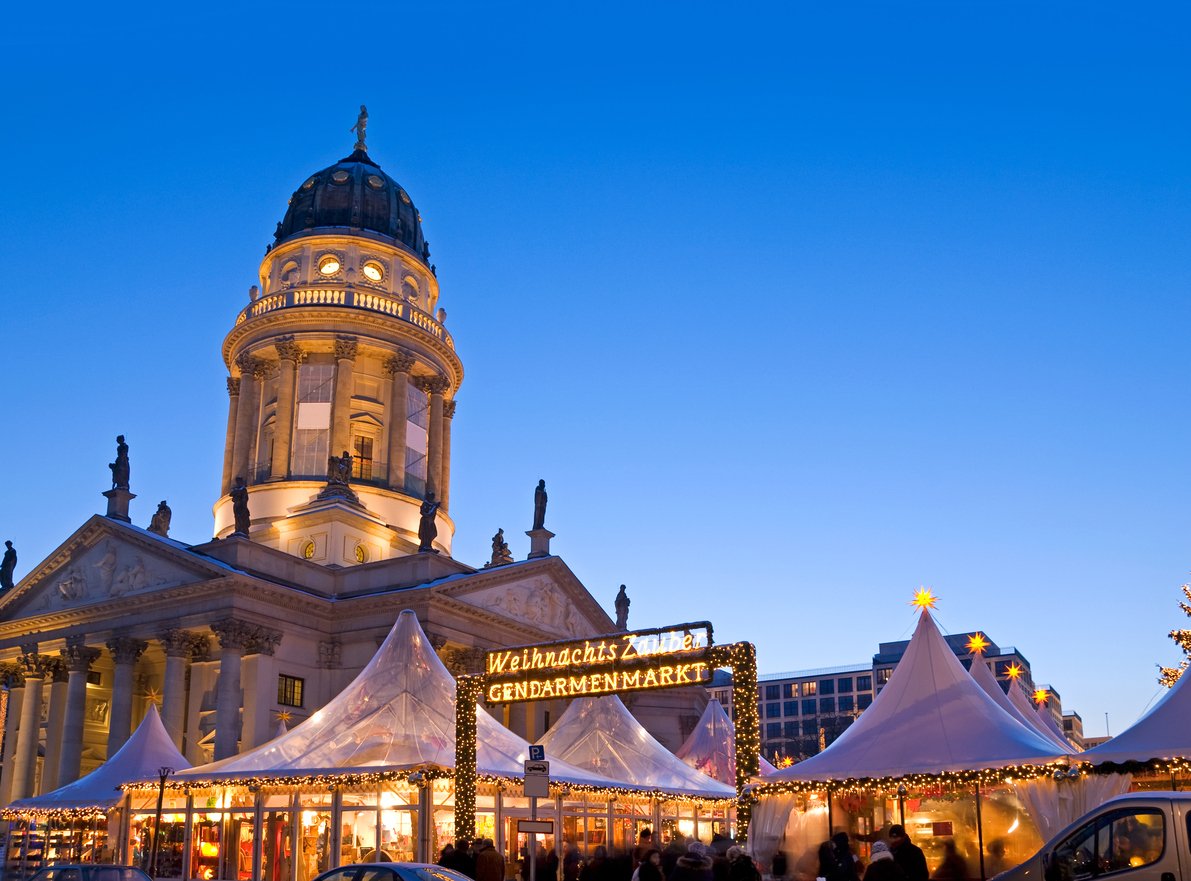 Europe's Best Christmas Markets with Keith Prowse - 
Vienna 29 Nov - €399, Berlin 05 Dec - €499 and Krakow 02 Dec - €439.  Tune in to <a href="/NovelTraveller/">TheNovelTraveller</a> on Newstalk at 6.30pm this evening to hear more. Flts, 3-nts, transfers &amp; city tour - discover more ow.ly/A7yR50wf0D6