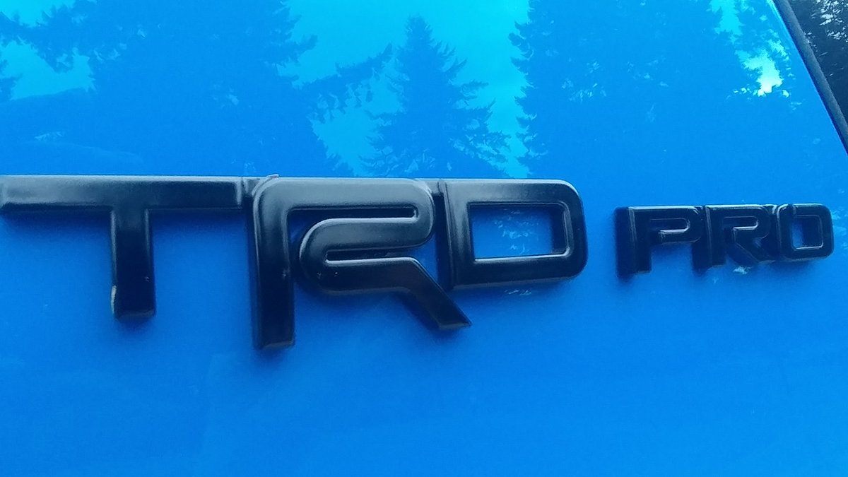 nikjmiles's tweet photo. Toyota TRD Pro is the perfect off-road vehicle with crawl control Fox 2.5 internal bypass shocks and TRD skid plate
#Fox #TRD #toyota4runner #letsGoPlaces #envisionnetwork #offroad https://t.co/EYD0rzH4Wq