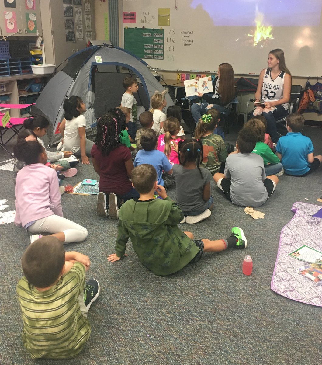 Guest readers from <a href="/CollegeParkHS/">College Park HS</a> 🏀📚