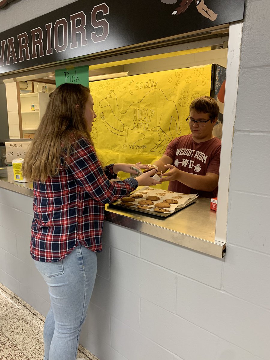 wesdelfbla's tweet photo. FBLA members have their first successful cookie day of the year!! https://t.co/6xYKTFkxv8