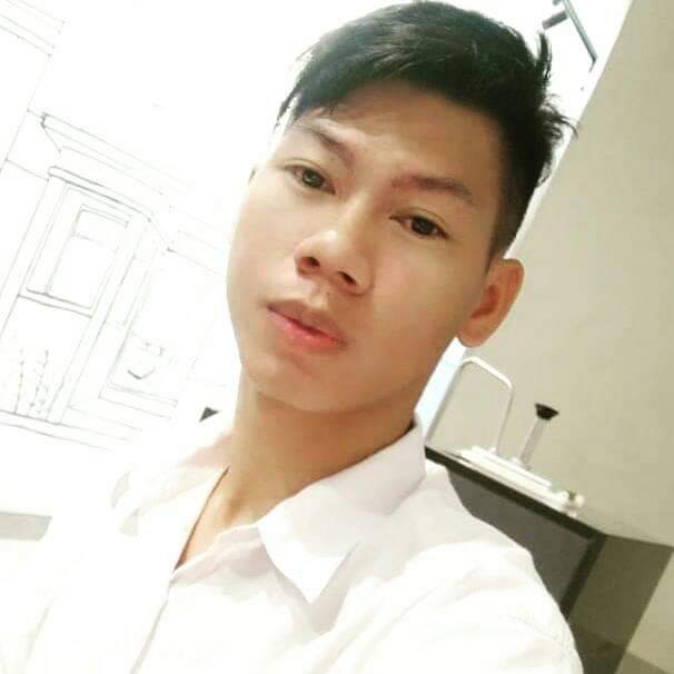 Perkenalkan saya boysancha vokal dangdut modern dan penari bulu dance sancha ig:dkboys.onereal terimakasih
