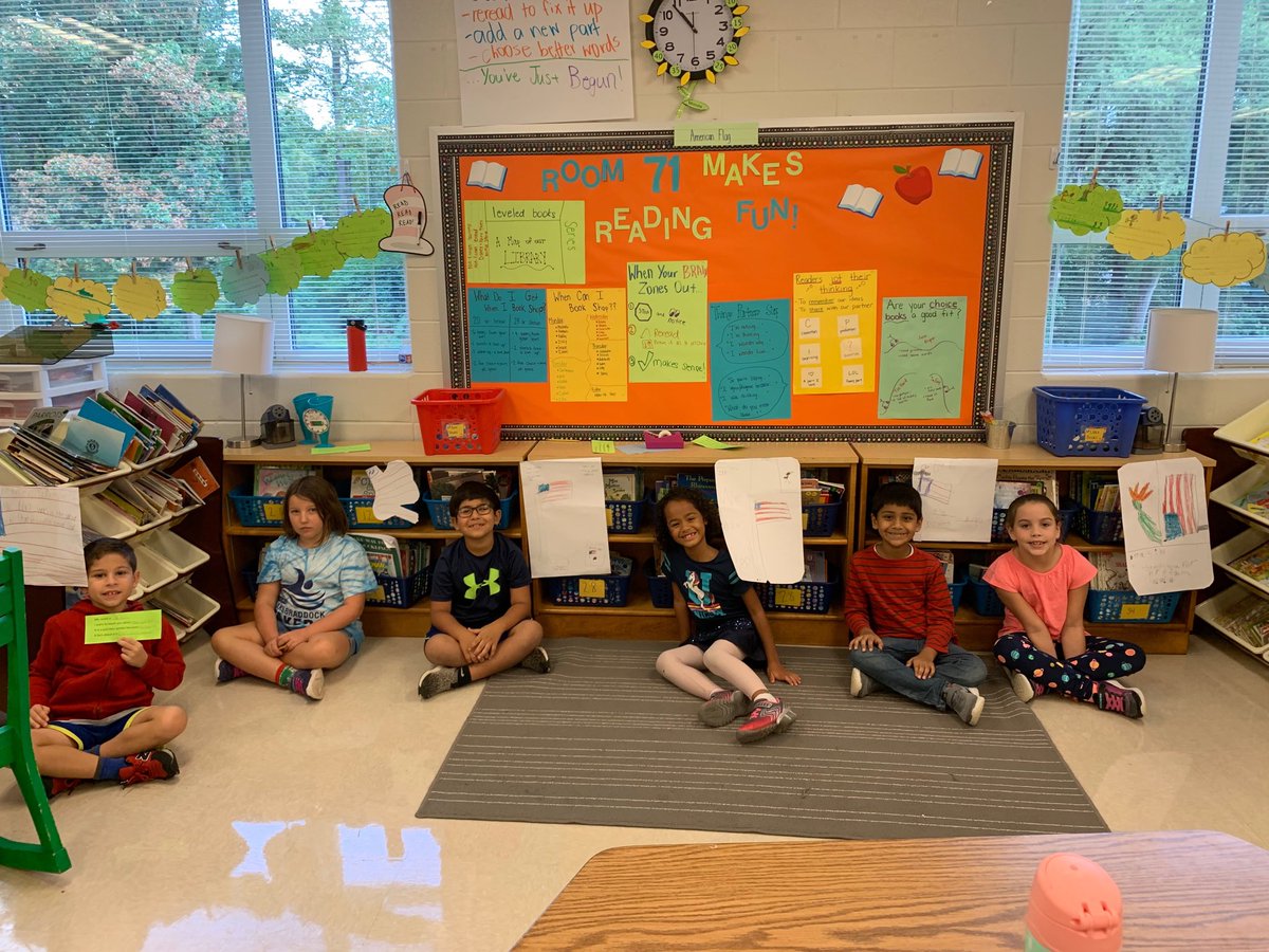 kingsparklions's tweet photo. Ms Tower’s class teaches others about USA patriotic symbols. #alwayssomethingnewtolearn https://t.co/JWHKKVaqwt