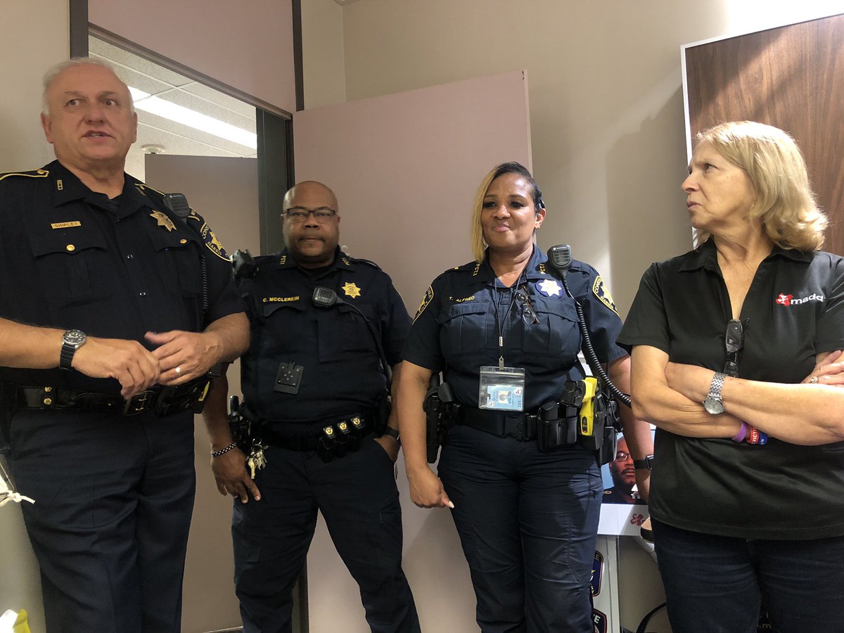 Pct1Constable's tweet photo. Precinct One civilians enter week 3 of our intensive Citizens Police Academy. Students spend the next 5 Tuesdays with our Patrol Division. This week, they learned all about our #K9Unit, Toll Road patrol, DWI initiatives, and much more. #PCT1Community #PCT1K9Unit https://t.co/B3rjuTppfb