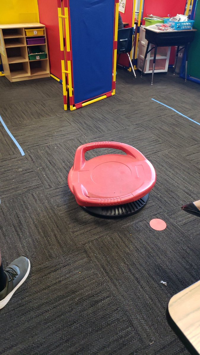 Iggy_Andrade's tweet photo. I spy a conducive Learning Environment that meets the needs of our students. #ausdinduction #CSTP2 https://t.co/GfyLlIWv55